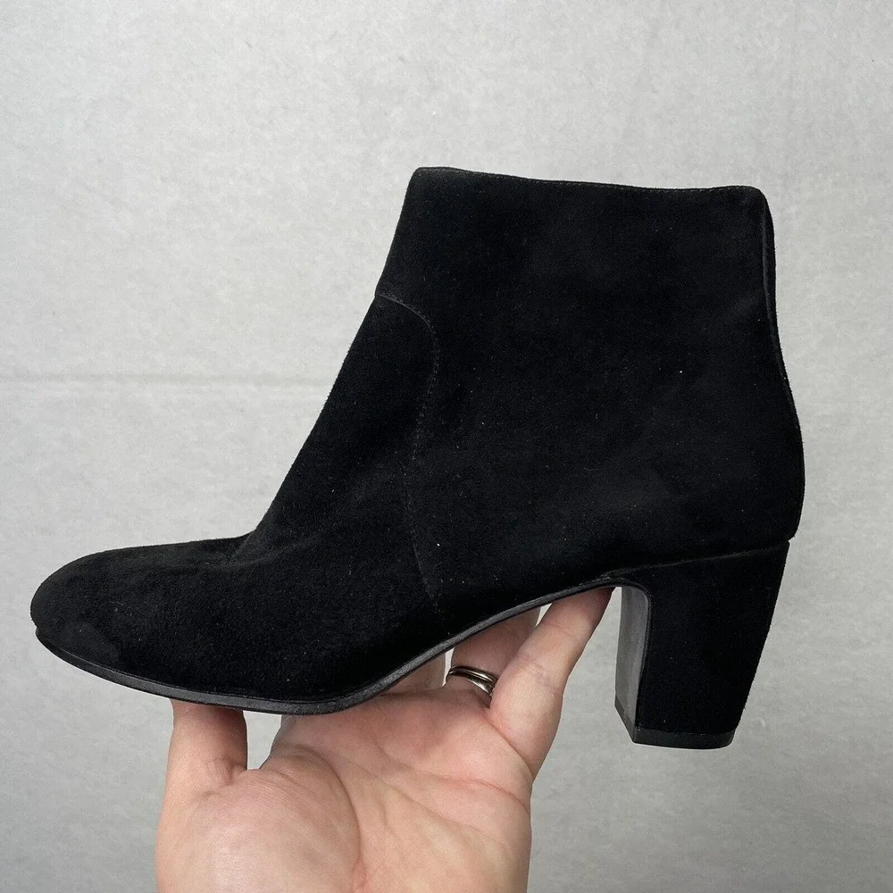 EILEEN FISHER‎ Black Suede Ankle Booties Size 8 Side Zip Block Heel Boots EUC